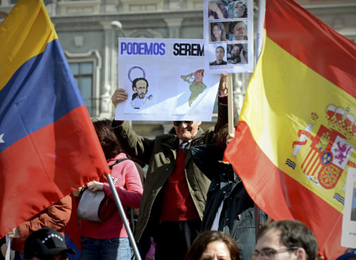 Carvajal, denuncias contra Podemos y el chavismo