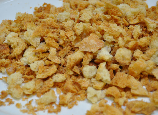 migas de pan, bread crumbs