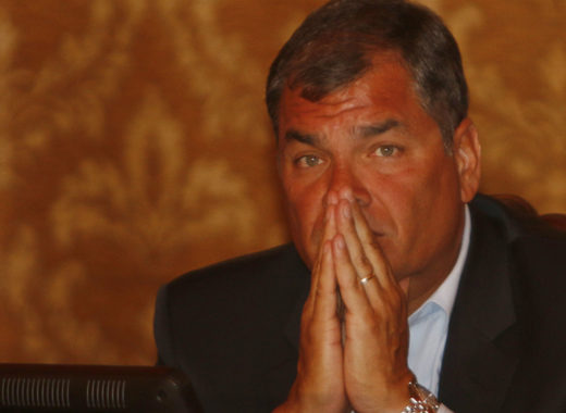 Rafael Correa es condenado a 8 años de cárcel por corrupción