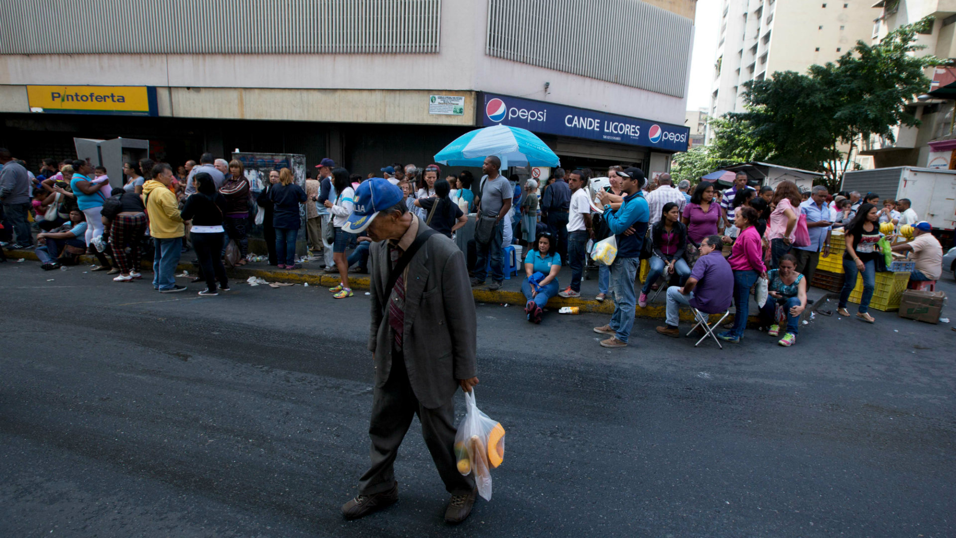 La Golpeada Economía Venezolana Empeoró En 2016 El Interés El Estímulo﻿﻿ 0861