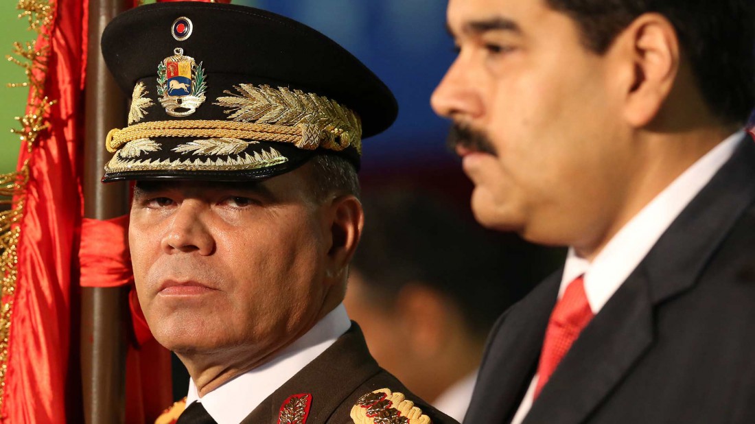 Vladimir Padrino y Nicolás Maduro