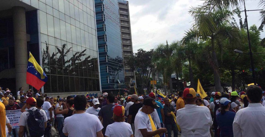 Oposición toma Caracas