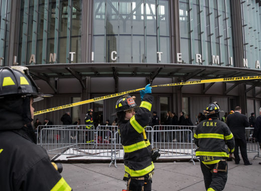 18 heridos tras descarrilarse tren en Nueva York