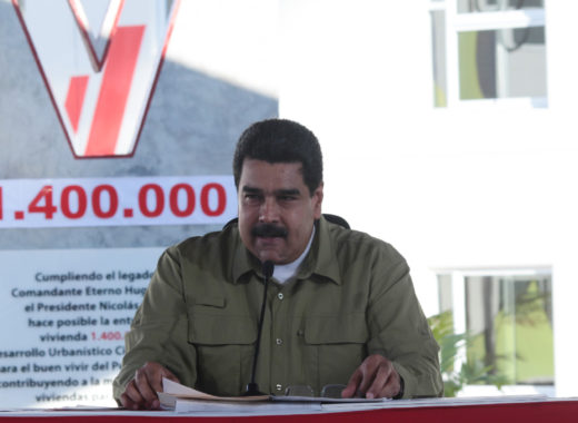Maduro-en-Ciudad-Bicentenario