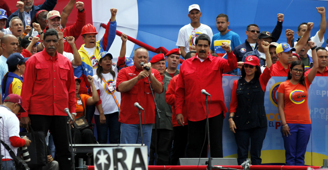 Maduro en av Bolívar