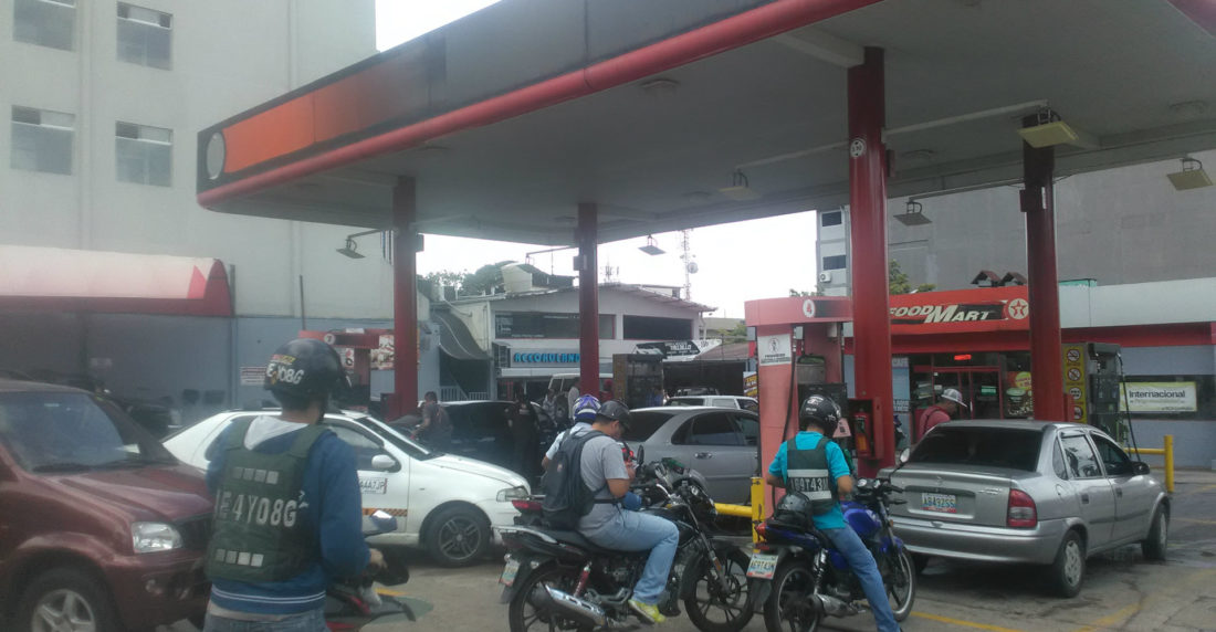Colas por gasolina en Táchira