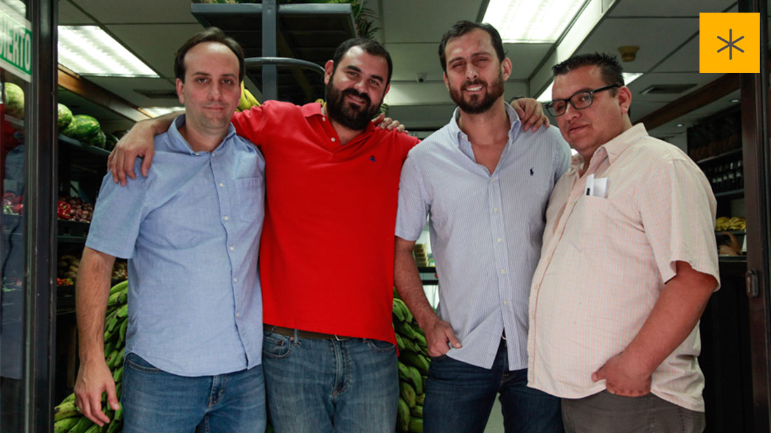 De izquierda a derecha: Carlos Wallis, Carlos , Gabriel Viloria y Alexander Suárez (El gocho) 