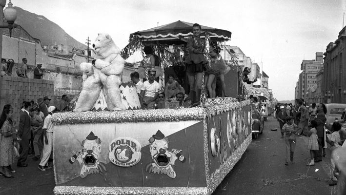 Carroza de Polar - Caracas 1955