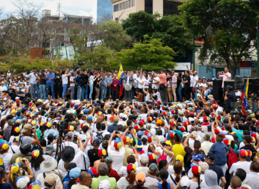 Venezuela tiene el desafío de recuperar su democracia en la doble acepción