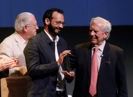 Rodrigo Blanco Calderón y Mario Vargas Llosa. Foto: Archivo