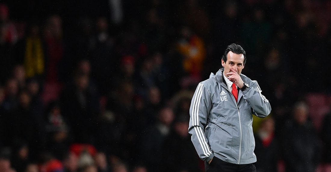 El conjunto inglés del Arsenal anunció el despido del español Unai Emery, un año y medio después de su llegada al banquillo