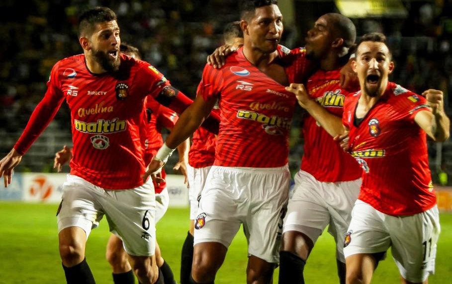 Caracas FC celebra el gol en la final del Clausura 2019 ante su archirrival el Deportivo Táchira