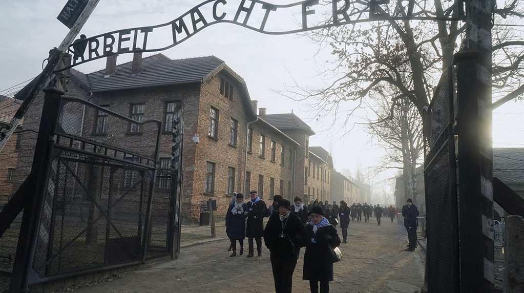 Sobrevivientes de Auschwitz dan voz de alarma 75 años después