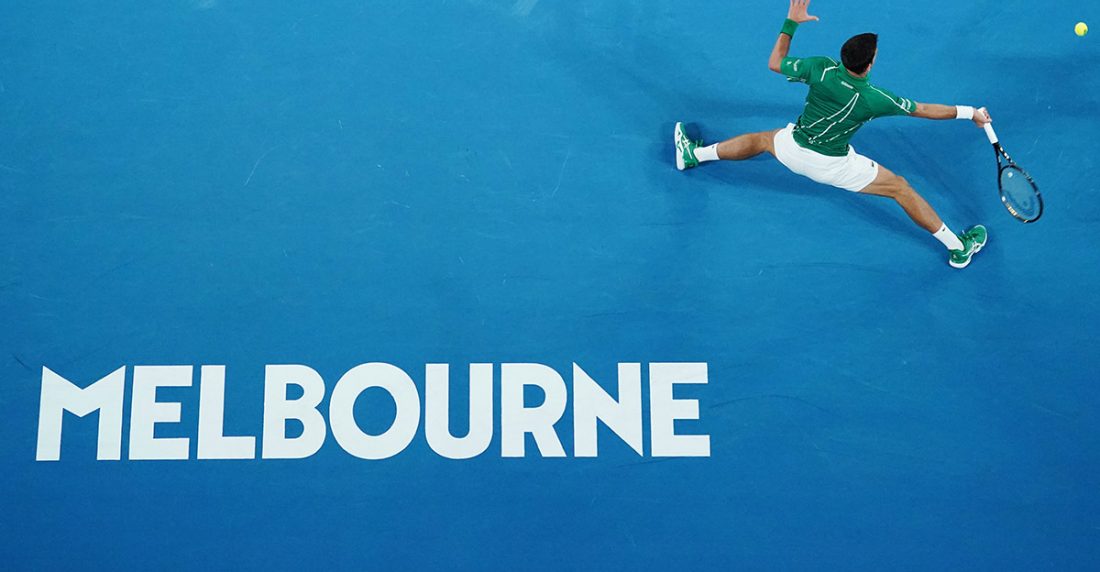 Federer y Djokovic cumplen en el Abierto de Australia