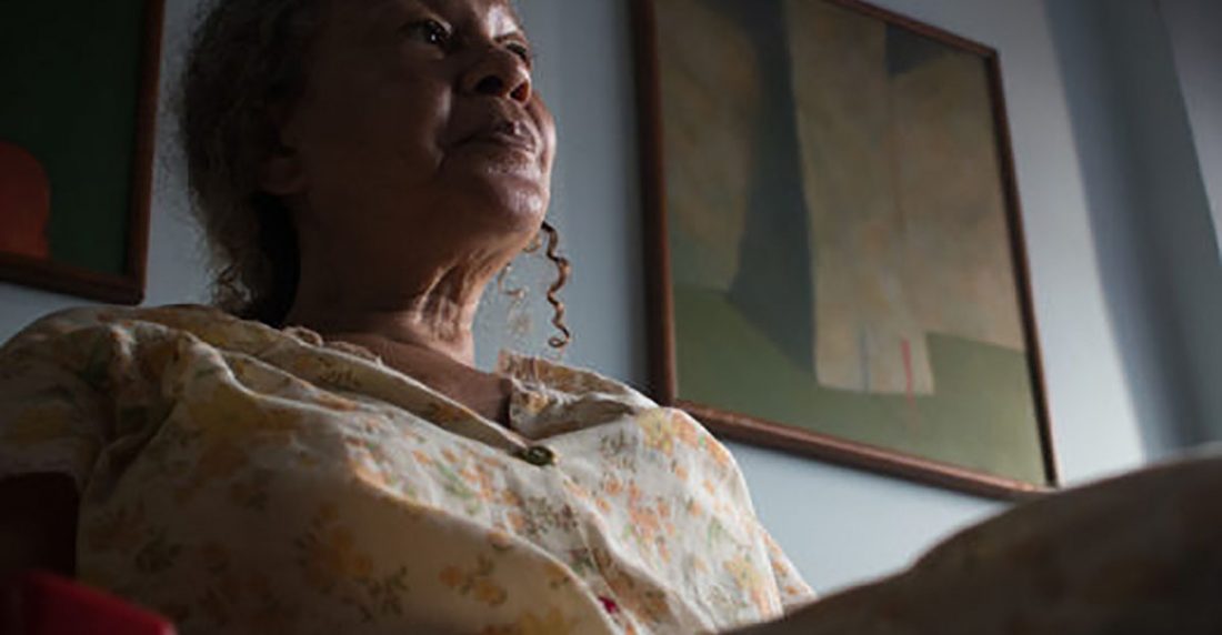 Muere Elizabeth Salazar, la mujer que reflejó la crisis de salud