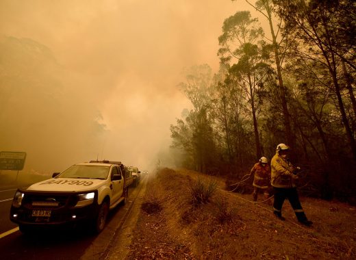 Miles de personas evacuadas por incendios en Australia
