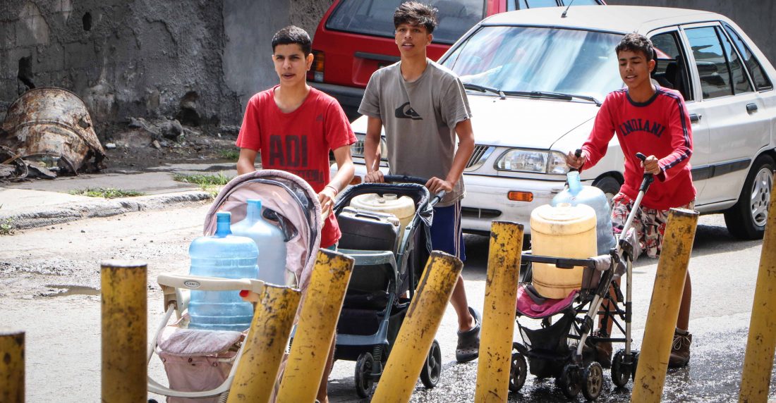 Zonas de Caracas sufren de escasez de agua desde hace 4 años