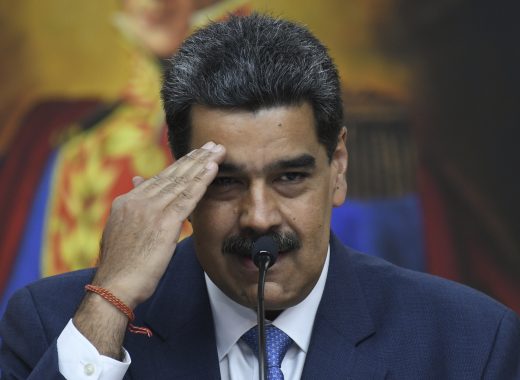 Maduro toma el coronavirus como una opción para reprimir a la oposición y censurar aun más a los medios