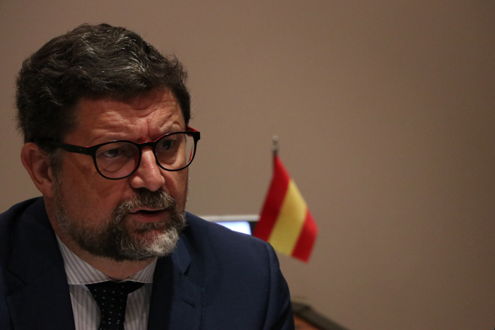 Consul de España habla sobre situación de españoles en Venezuela
