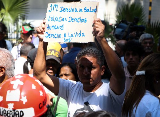 Protesta frente al JM de los Ríos