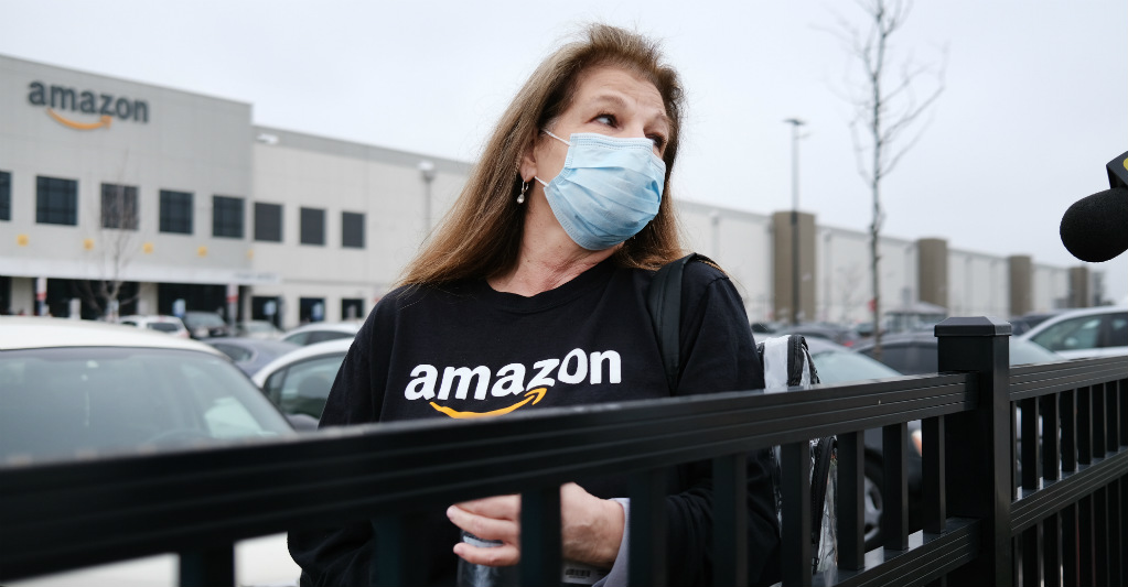 Trabajadores de Amazon e Instacart exigen seguridad por coronavirus. Foto: AFP