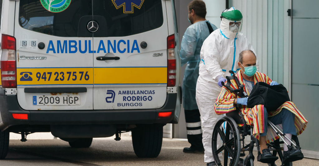 España alcanza los 2.696 muertos por coronavirus. AFP