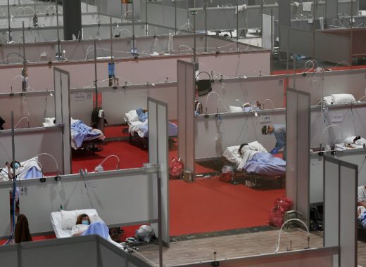 España reporta casi 11.000 fallecidos por coronavirus. AFP