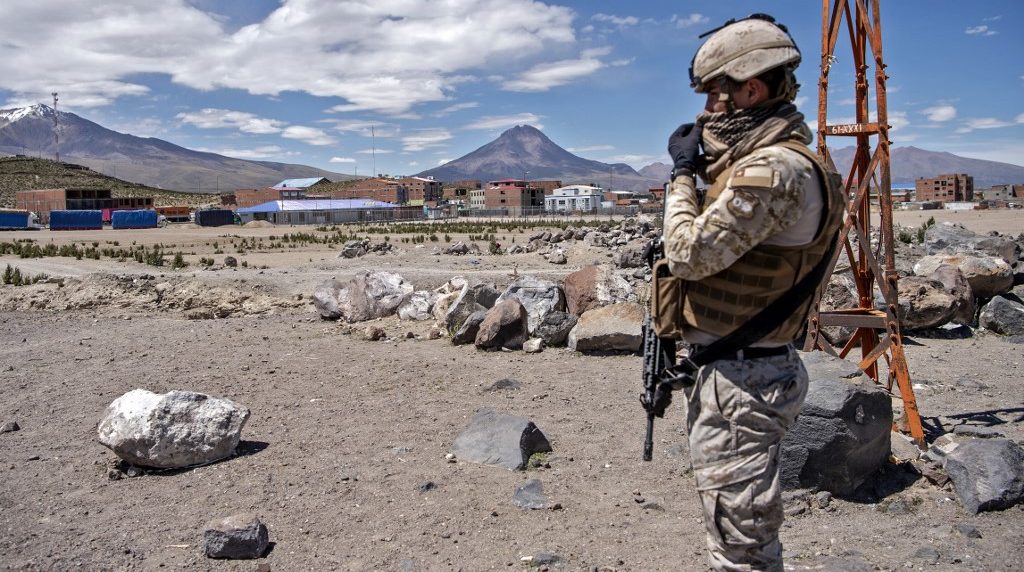 Venezolanos clandestinos entran a Chile por el altiplano