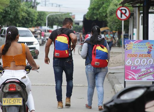 migrantes venezolanos ecuador colombia