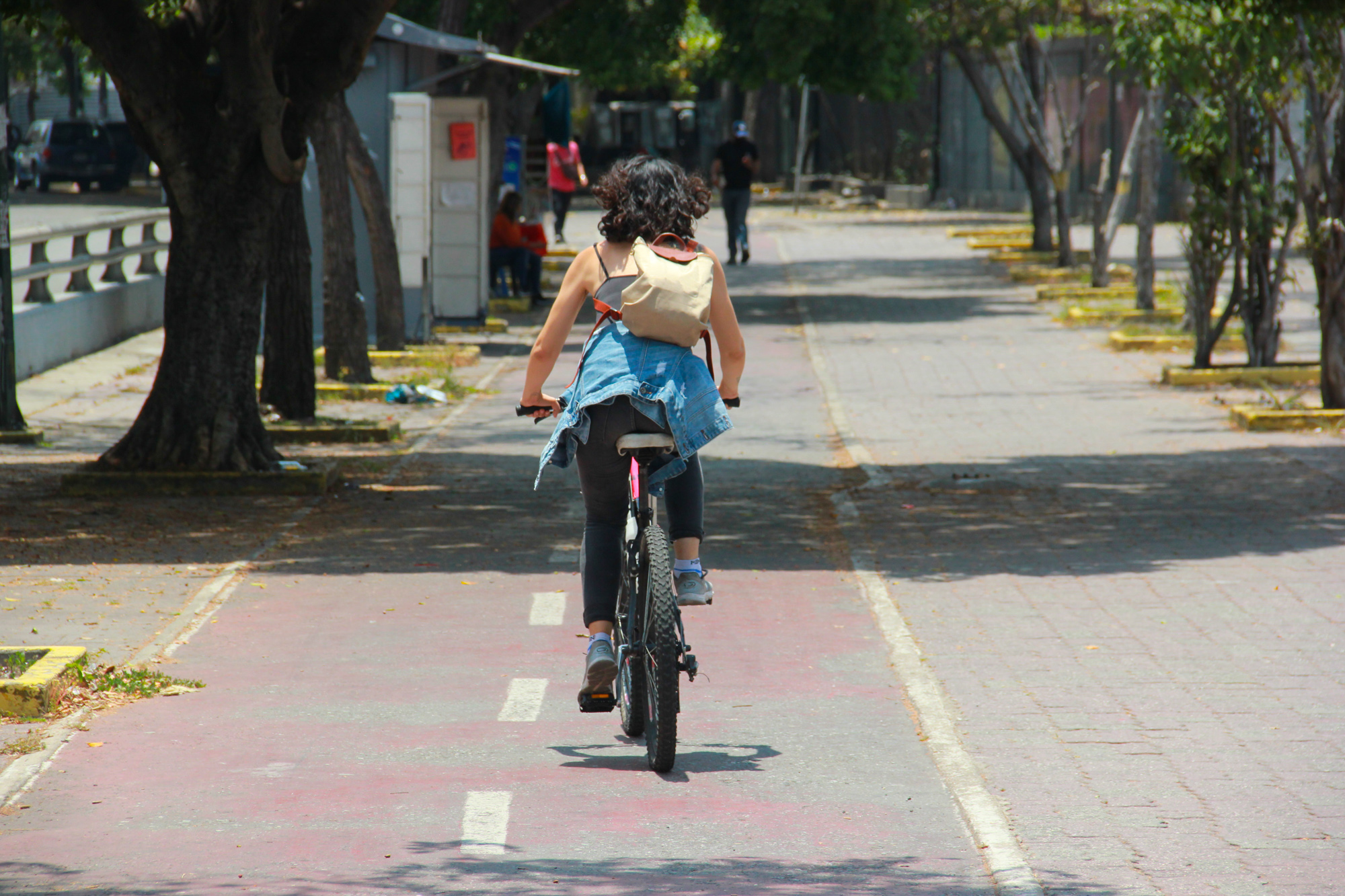 El boom de ciclistas en Caracas revela una carencia: hace falta cultura  vial