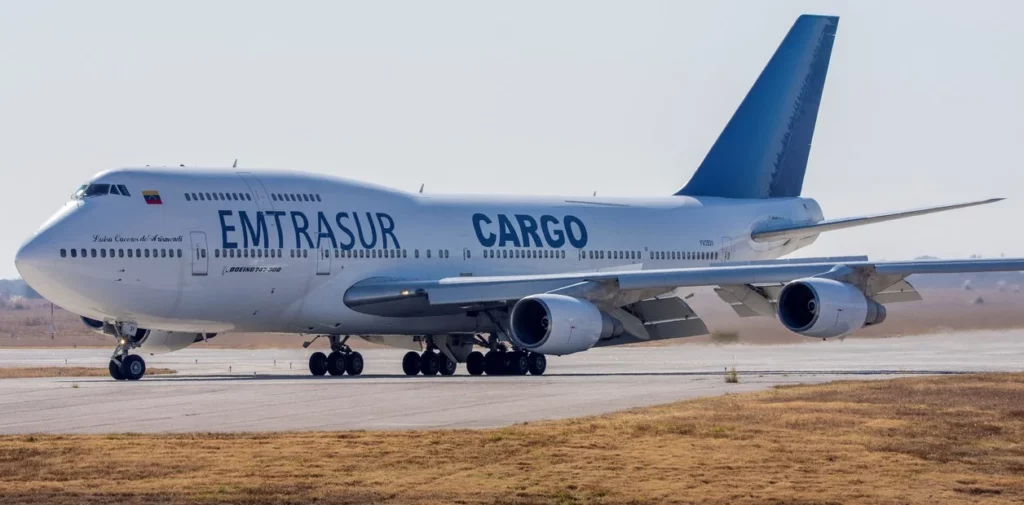 El avión de la filial de Conviasa retenido en Argentina
