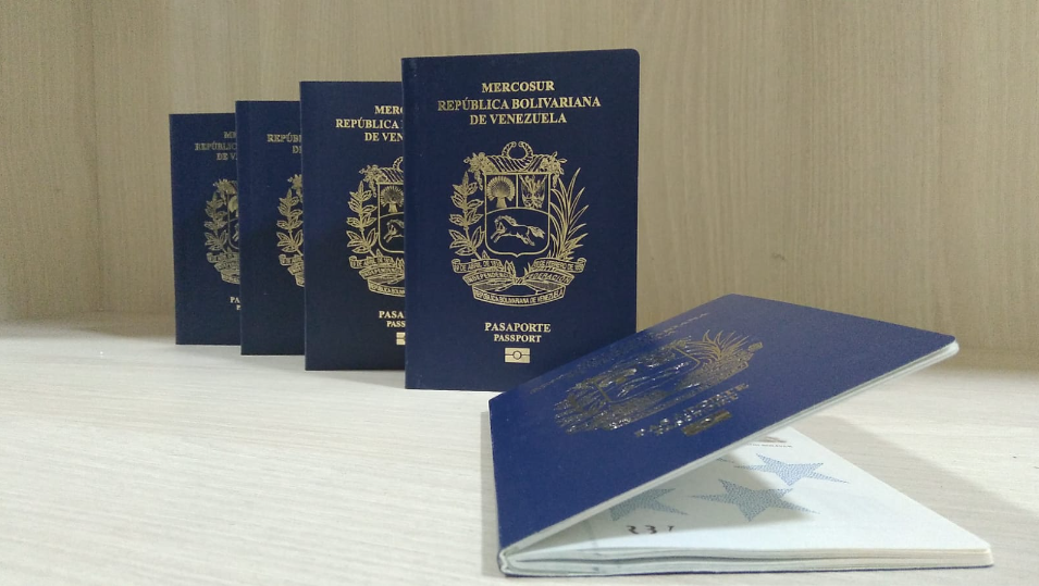 pasaporte carta de residencia