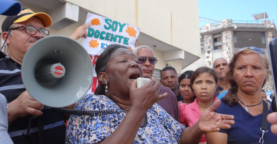 Elsa Castillo, durante protesta en Guarenas. Foto: Defiende Venezuela