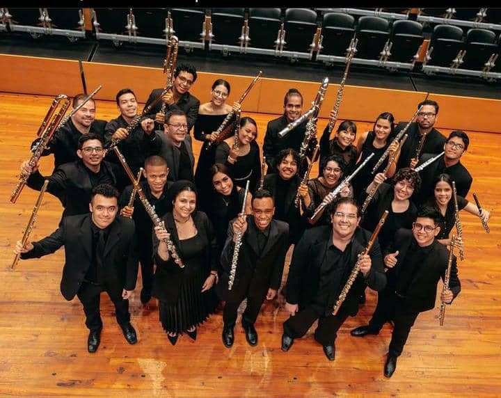 Orquesta Nacional de Flautas sigue soplando
