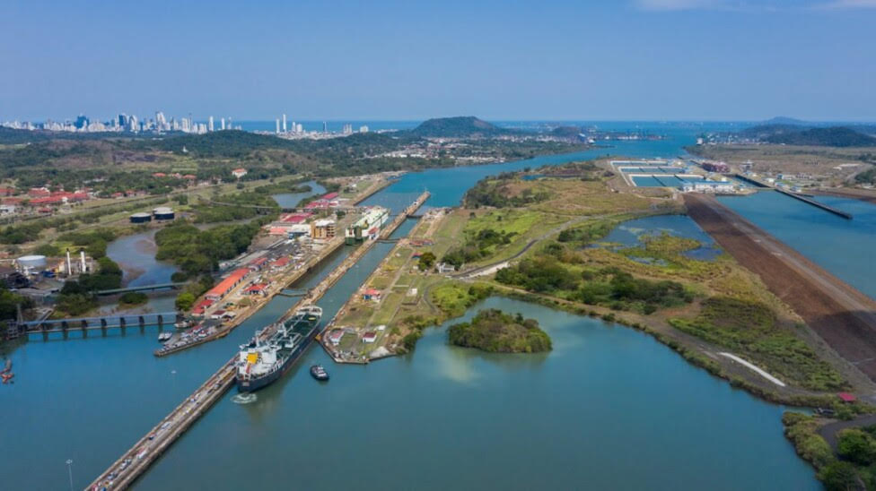 Canal de Panamá congestionado por sequía