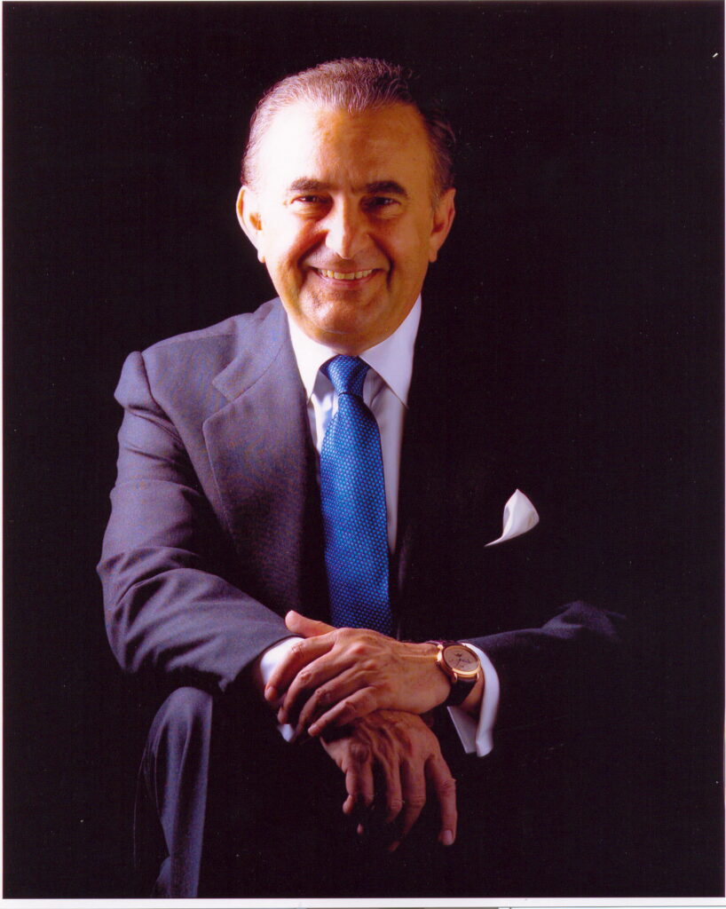 Gustavo Cisneros, en pose de empresario exitoso