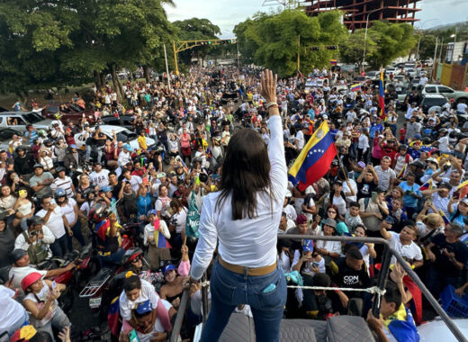 maría corina machado marchó con la gente en Caracas