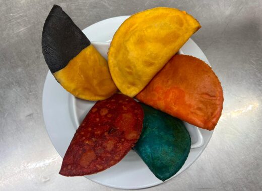 Somos Teeb empanadas de colores