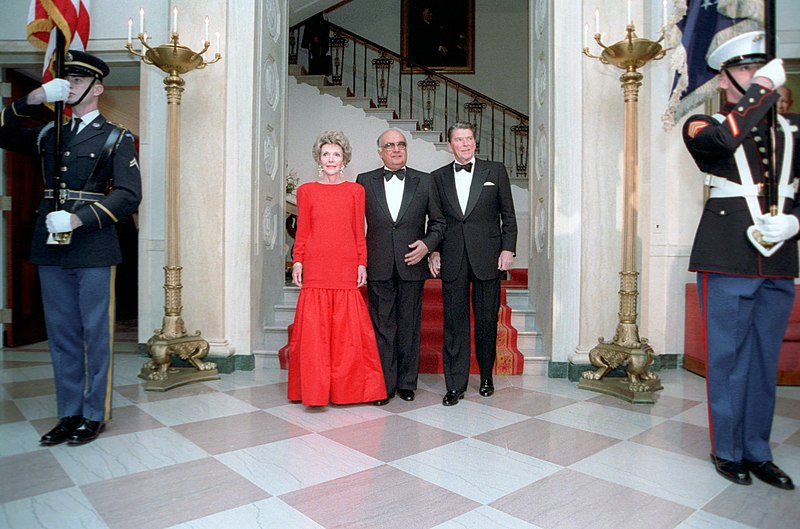 El presidente de Estados Unidos, Ronald Reagan y su esposa Nancy Reagan recibieron al presidente Jaime Lusinchi