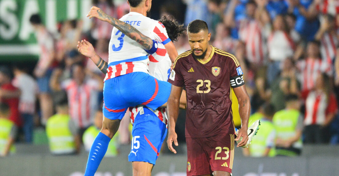 Salomón Rondón ante Paraguay