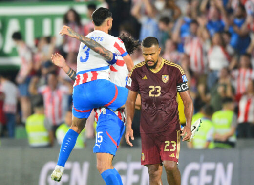 Salomón Rondón ante Paraguay