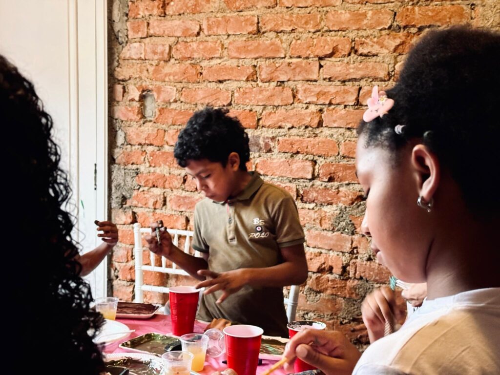 Arroz con leche: la piñata que recaudó fondos para los niños de Petare