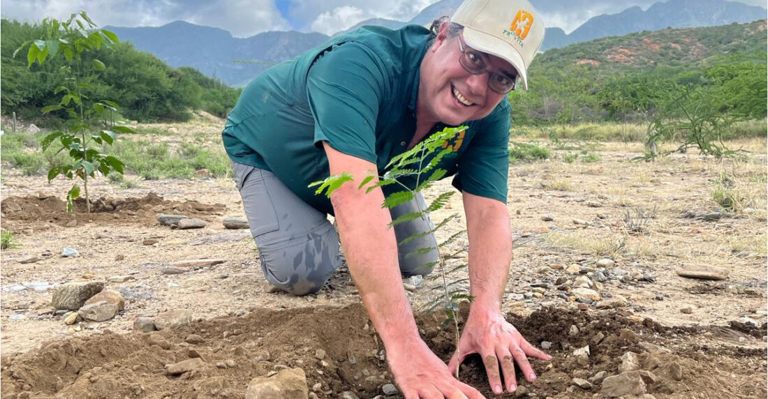 El venezolano Jon Paul Rodríguez gana premio de la Academia Mundial de Ciencias